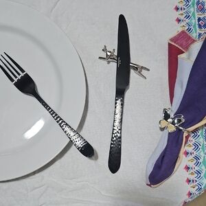 BONNECAZE Pewter Knife Rest (8) Creme De La Creme Pewter Knife Rest (4)